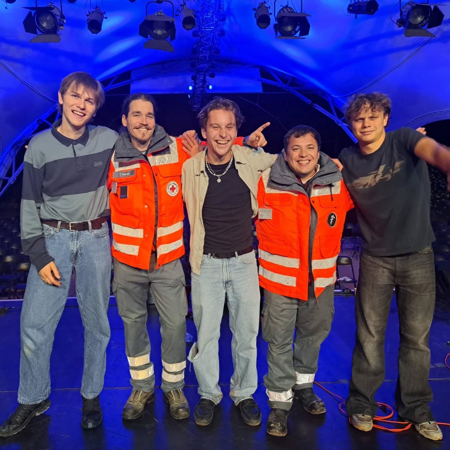 Gruppenfoto mit Band!